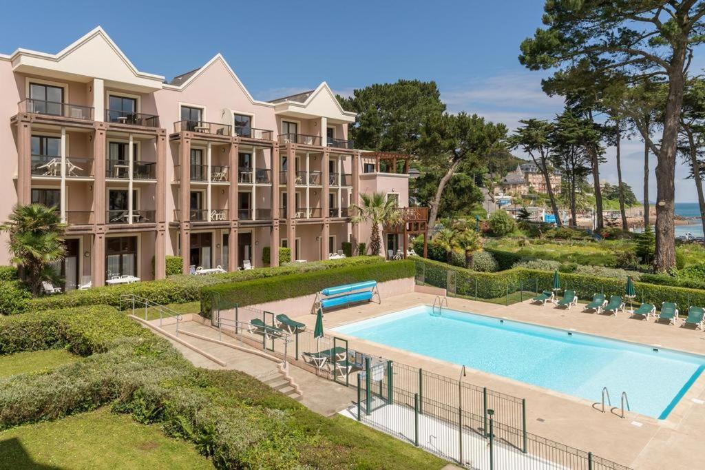 Appartement Plage De Trestraou 45M2 Perros-Guirec Kültér fotó